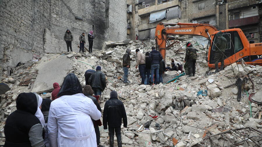 Rapid Response Aid for Earthquake Survivors